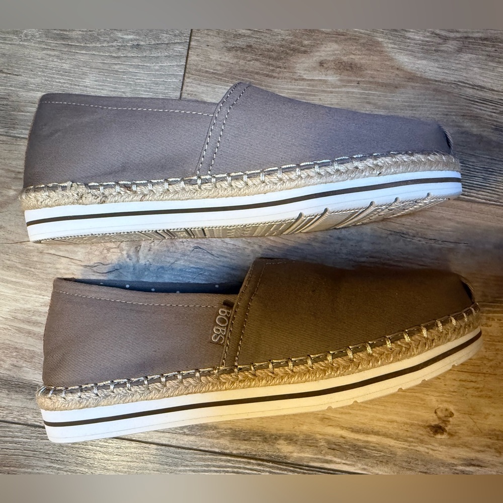 Skechers Taupe Canvas Espadrille Slip-Ons, Box included, worn once - Picture 6 of 11